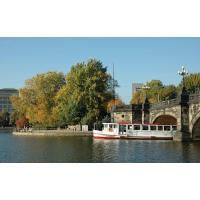 1250_038121 Alsterschiff der weissen Alsterflotte an der Lombardsbrücke. | Alsterschiffe - Fahrgastschiffe auf der Alster und den Hamburger Kanälen.